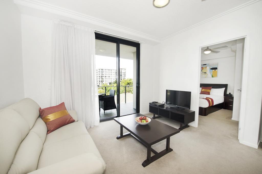 Gladstone City Central Apartment Hotel Official Exteriör bild