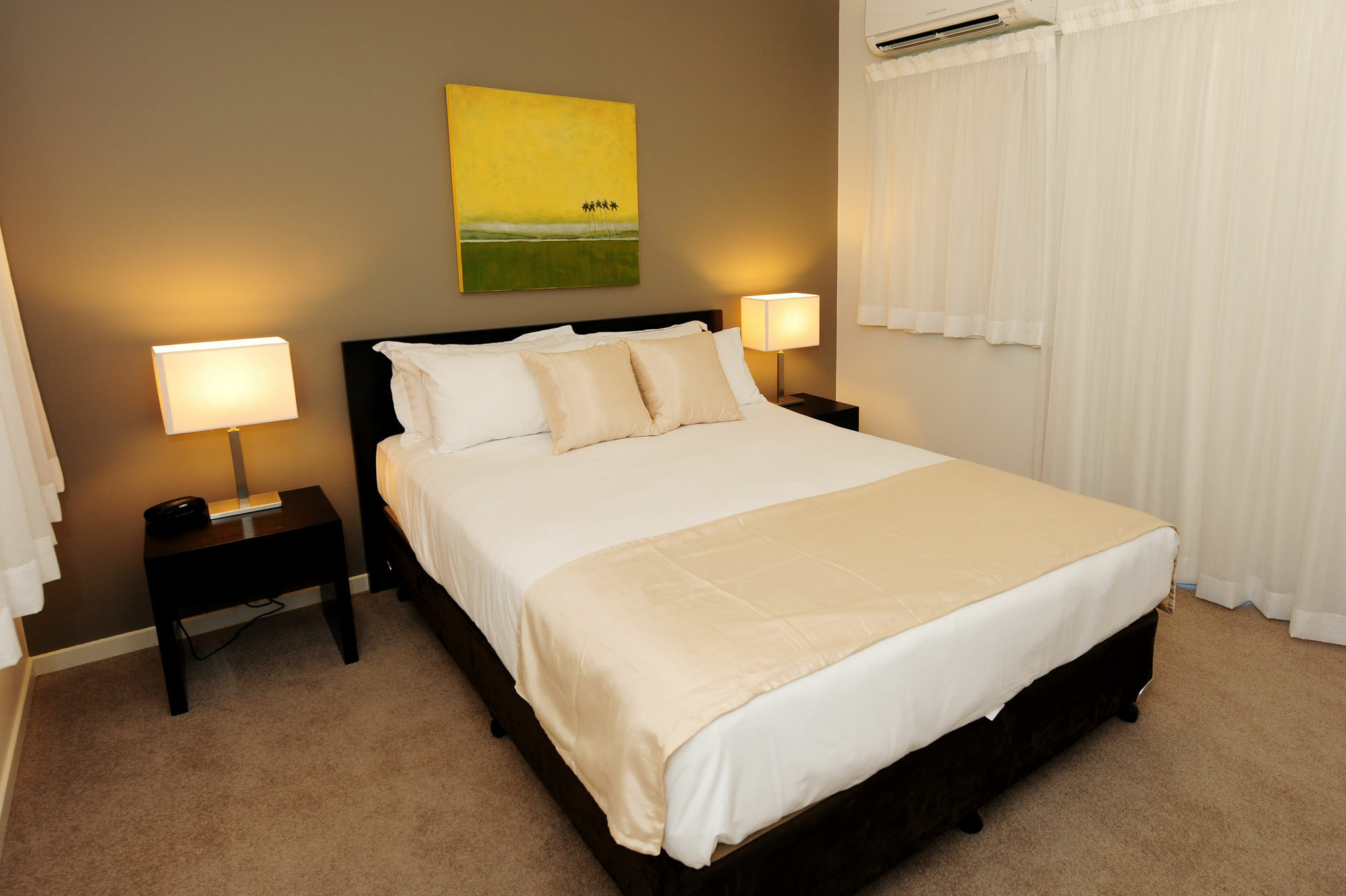 Gladstone City Central Apartment Hotel Official Exteriör bild
